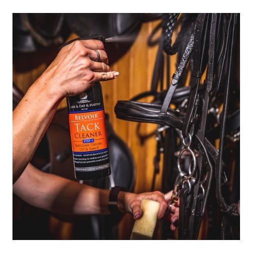 Tack Cleaner Spray Step 1