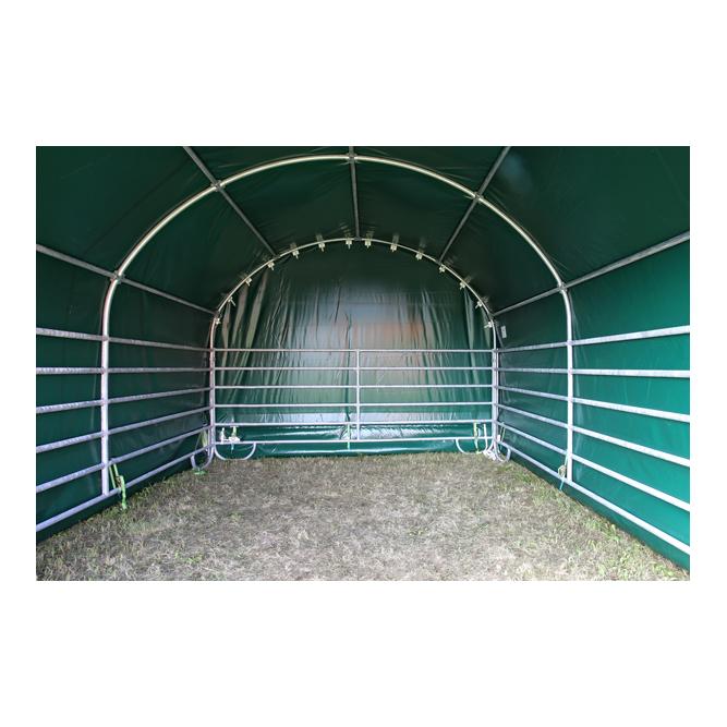 Giebelwand aus PVC mit Giebelüberhang